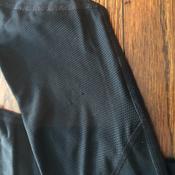 🍄3/$20 SzS Athleta Relay 2.0 Leggings Black - Picture 4 of 6